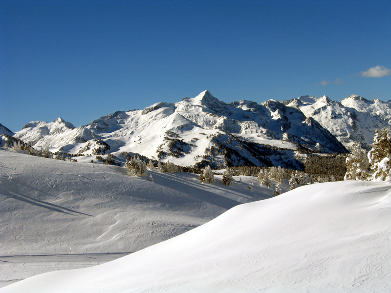 Baqueira Beret construira un lago artificial para obtener mas nieve