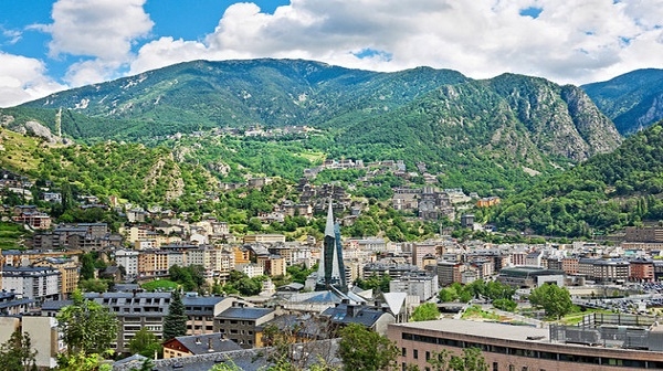 Andorra la Vella| Turismo, ocio y compras