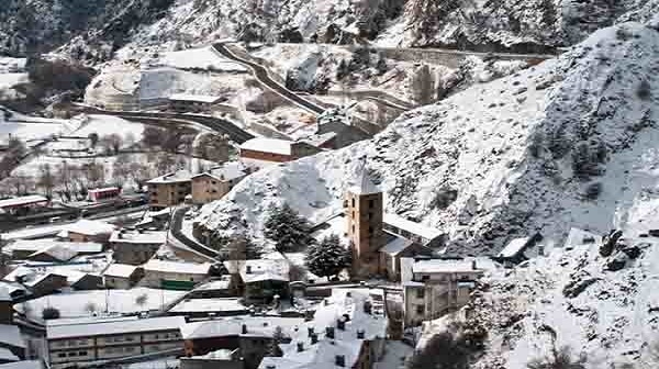 Canillo| Visitas culturales y Palau de Gel de Andorra